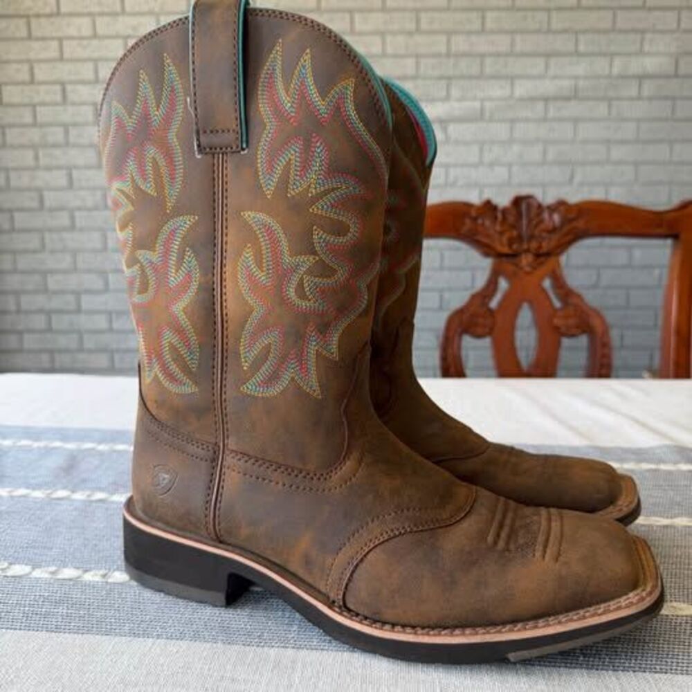 Ariat Cowgirl Western Boots Women’s Size 8 Festival Country Cowboy Boho
